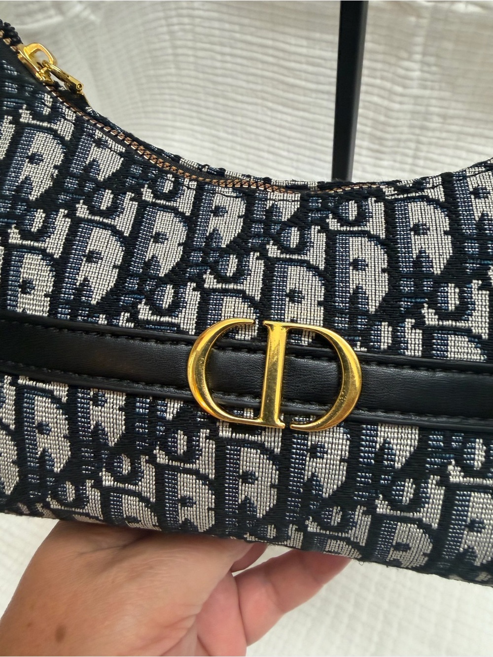 Navy and Cream Small Shoulder Bag - Picture 3 of 7